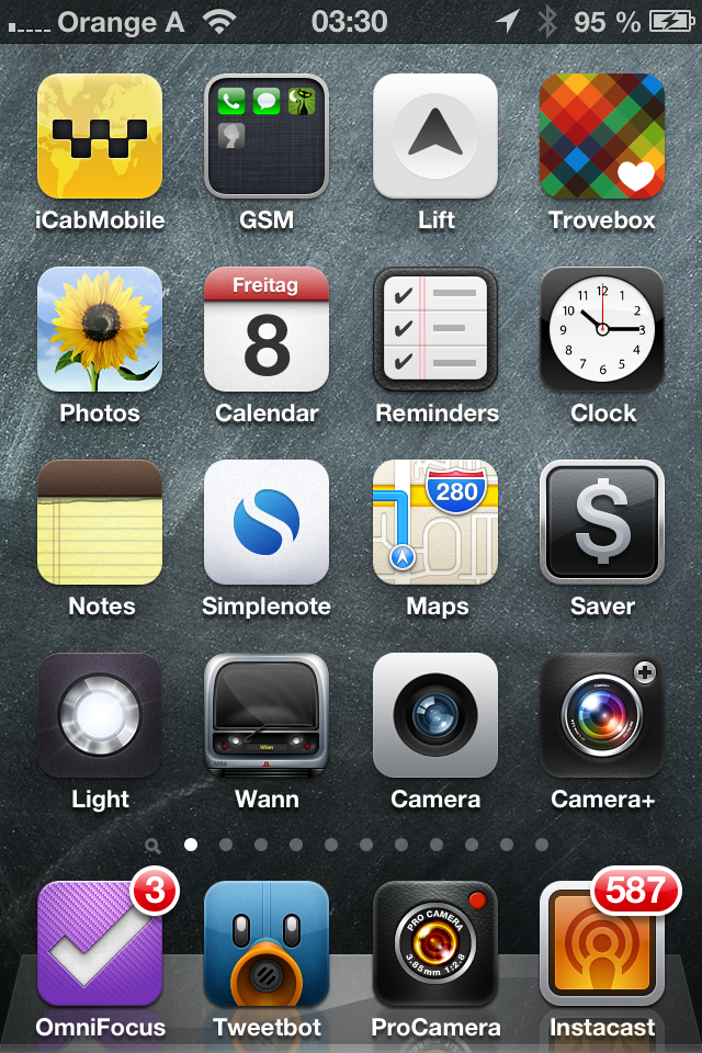 My homescreen on an iPhone 4S